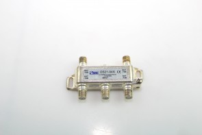 DS21-04S 5-1000 MHz Digital Ready -130dB EMI 4 Way Splitter