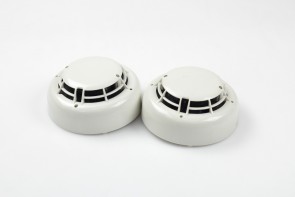 Lot of 2 Hochiki  Smoke Detector Head, Addressable, Photoelectric Model ALN-V