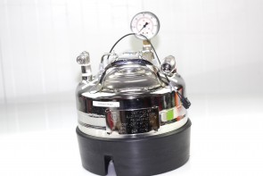 Millipore Stainless Steel 5 Liter Dispensing Pressure Vessel 5L, XX6700P05